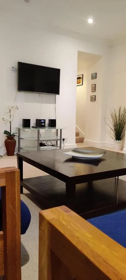Extremely Well Located Seafront 1 Bedroom Apartment In Hove 0*,  Regno Unito